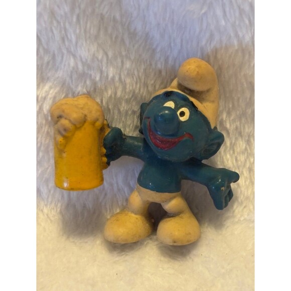 Antique 1975 Schleich Beer Mug Vinyl Smurf Figure - Picture 1 of 4